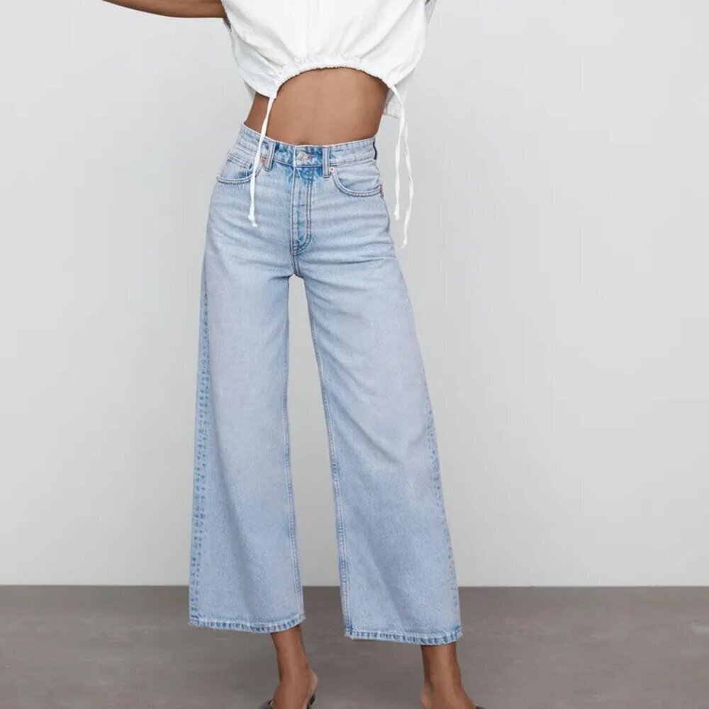 ZARA LIGHT BLUE HIGH RISE JEANS